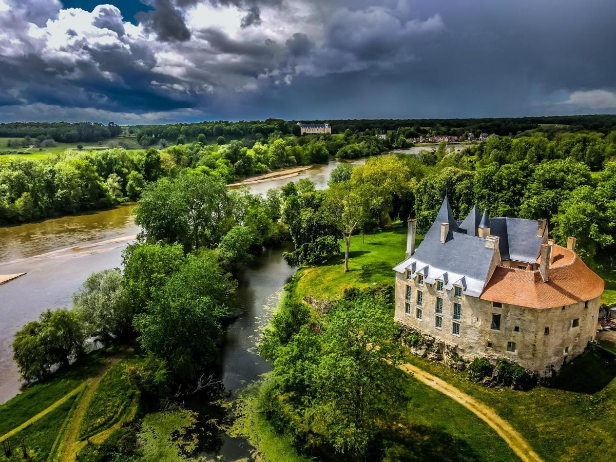 Un Chateau En Bourgogne Saincaize-Meauce Buitenkant foto